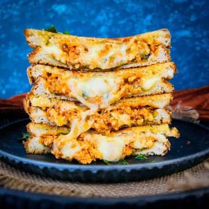 Paneer Cheese Sandwich (पनीर चीज़ सैंडविच)
